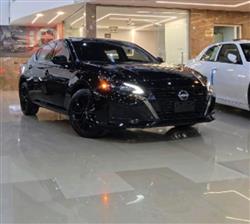 نيسان ألتيما